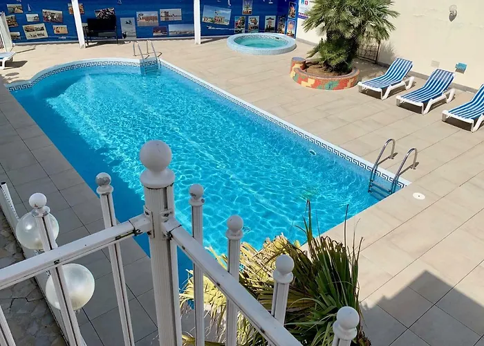Amerique Hotel Palavas - Piscine&Parking - Plage