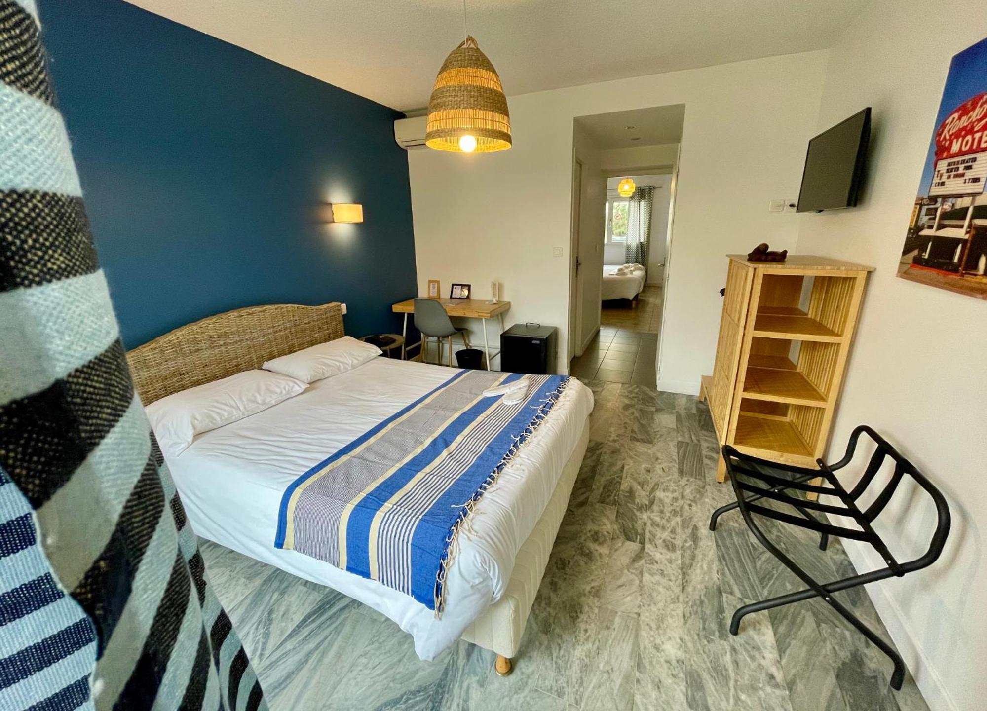 Amerique - Piscine&parking - Hotel Palavas-les-Flots